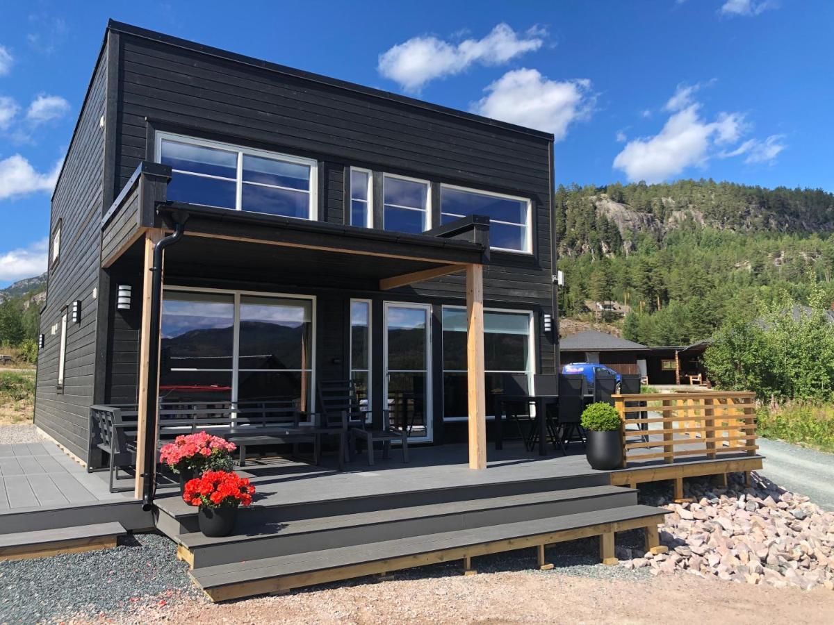 Hytte Naer Vannet, Jacuzzi Og Sauna Vradal Exterior photo